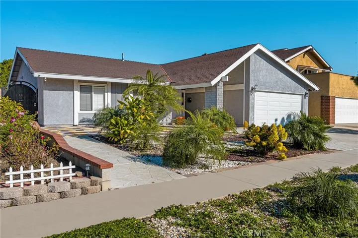 605 W Curie, Santa Ana, California 92707