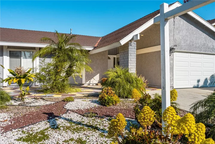 605 W Curie, Santa Ana, California 92707