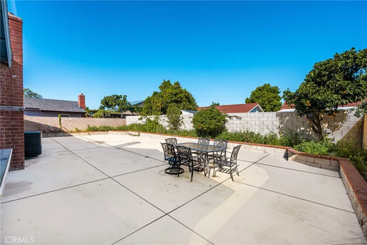605 W Curie, Santa Ana, California 92707