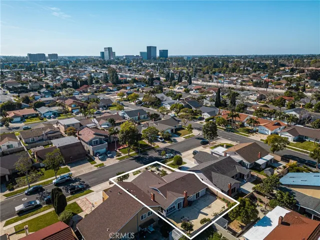 605 W Curie, Santa Ana, California 92707