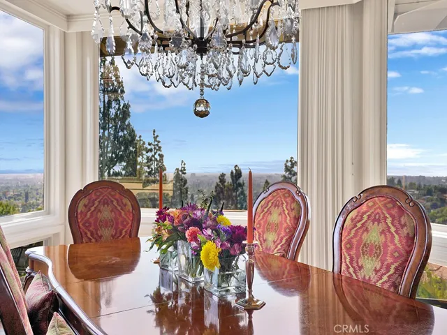 10841 Hideaway, North Tustin, California 92705
