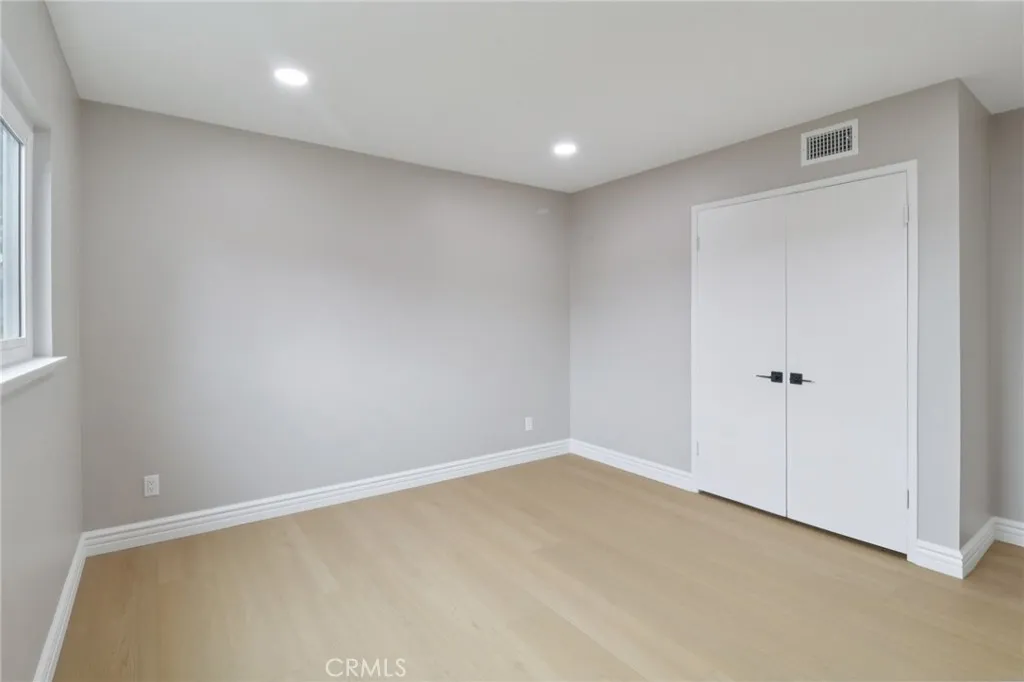 4203 Tolowa Street, San Diego, California 92117 home-pic-15