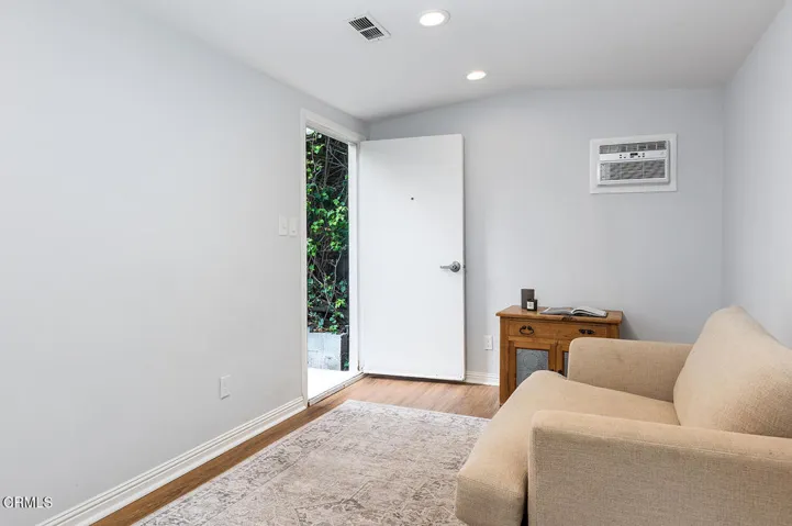 1730 Fairmount Ave 048-mls