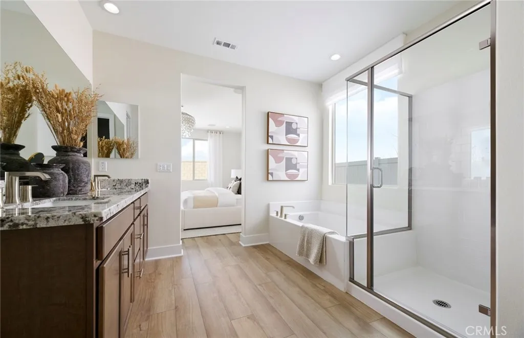 25113 Greythorne Drive, Menifee, California 92586 home-pic-10