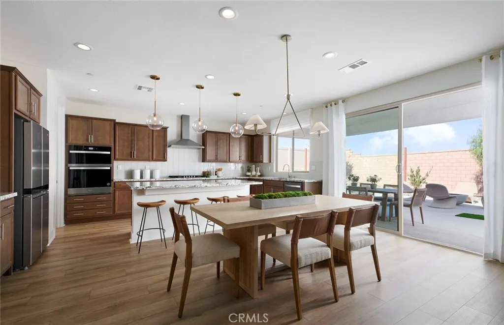 25113 Greythorne Drive, Menifee, California 92586 home-pic-2