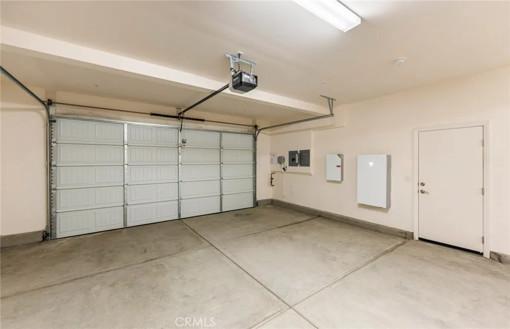 25178 River Peak Drive, Menifee, California 92586 home-pic-34