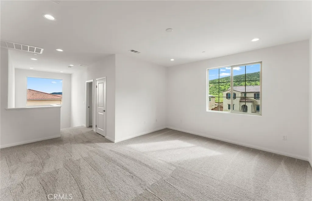 25178 River Peak Drive, Menifee, California 92586 home-pic-21