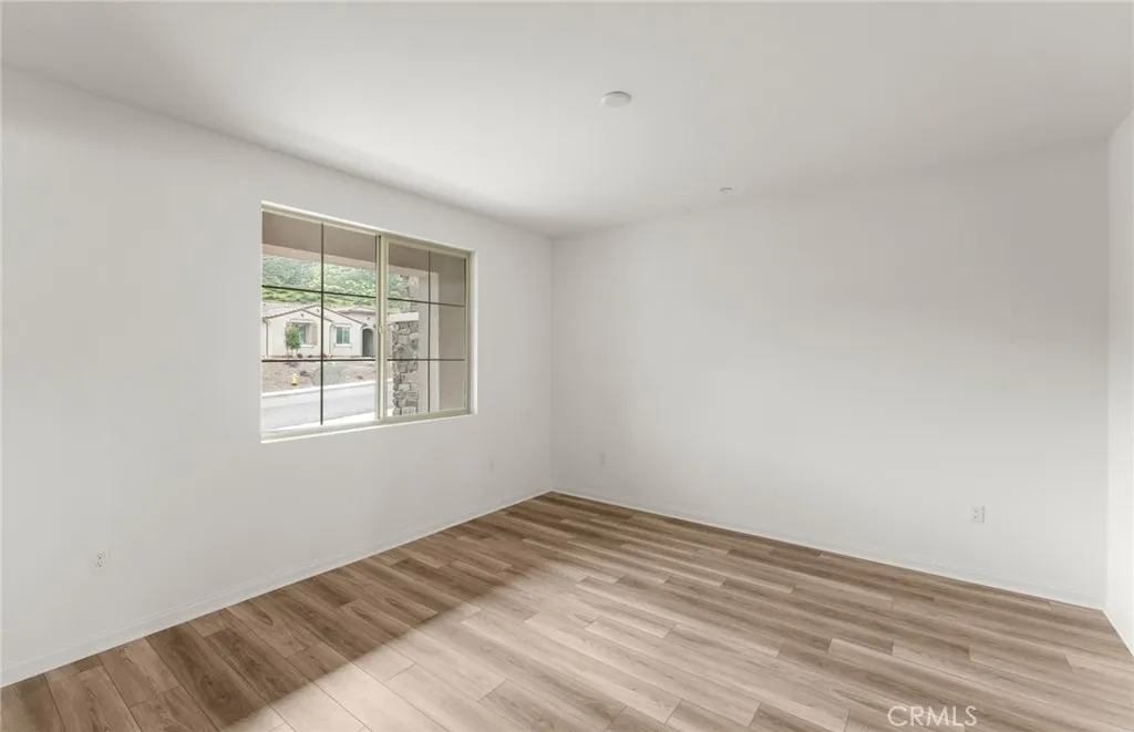 25178 River Peak Drive, Menifee, California 92586 home-pic-18