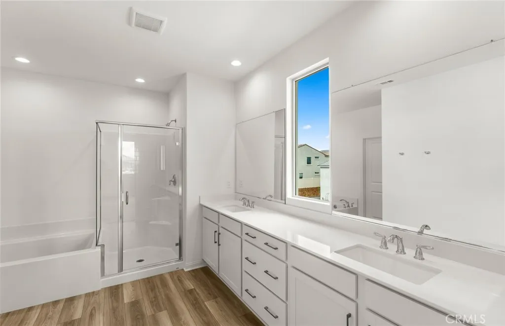 25178 River Peak Drive, Menifee, California 92586 home-pic-24