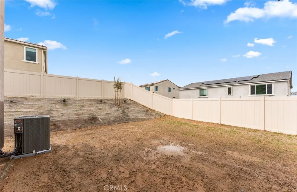 25178 River Peak Drive, Menifee, California 92586 home-pic-33