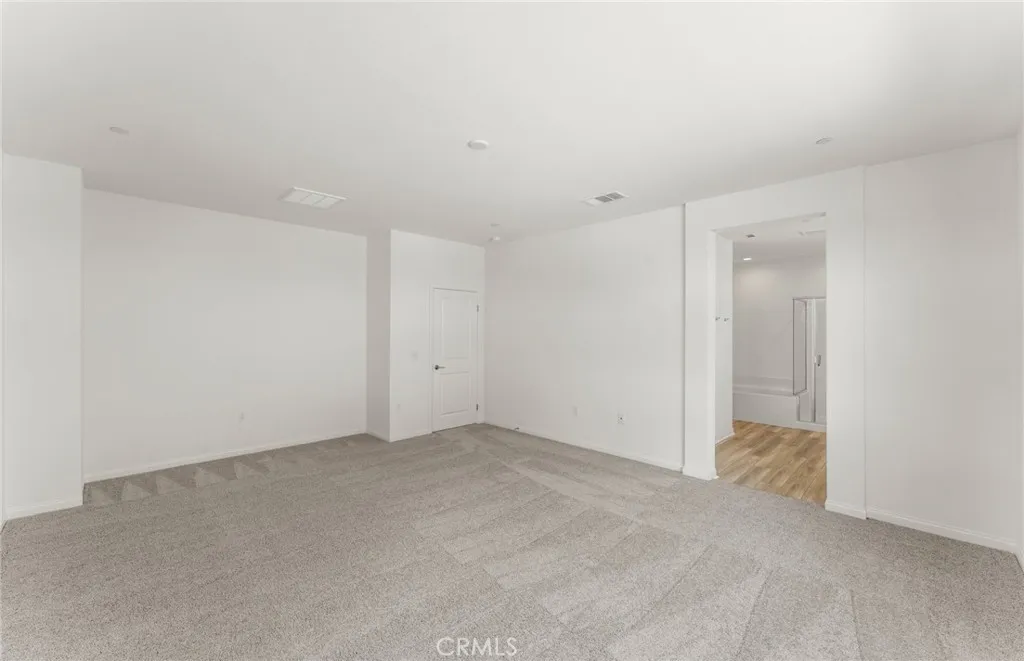 25178 River Peak Drive, Menifee, California 92586 home-pic-23
