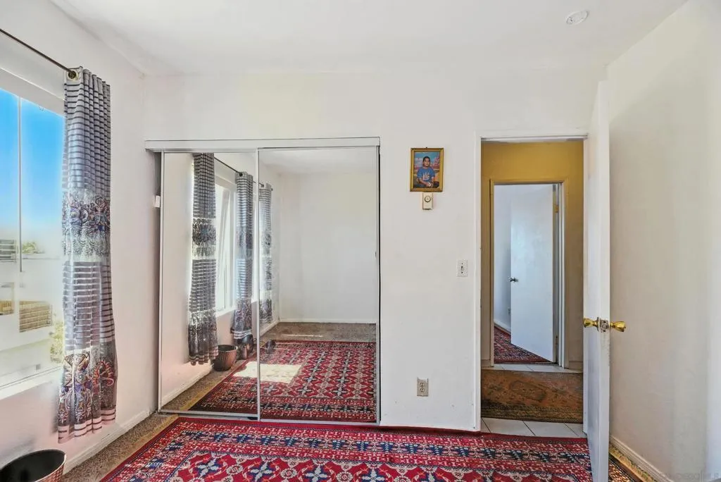 5725 Linda Vista Road 4, San Diego, California 92110 home-pic-28