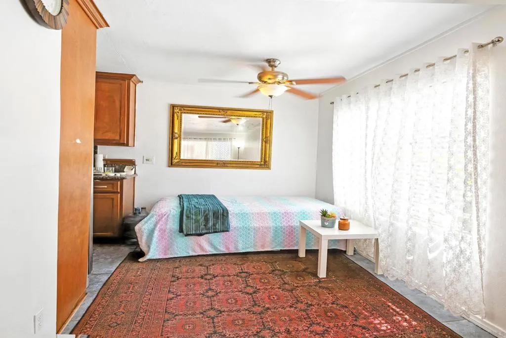 5725 Linda Vista Road 4, San Diego, California 92110 home-pic-19