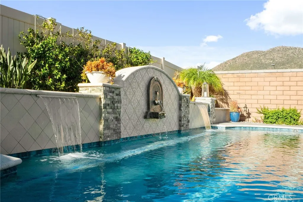 20346 Symphony, Riverside, California 92507 home-pic-38