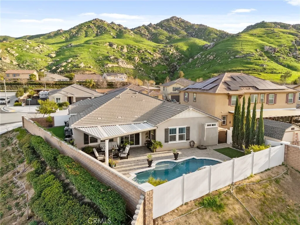 20346 Symphony, Riverside, California 92507 home-pic-40