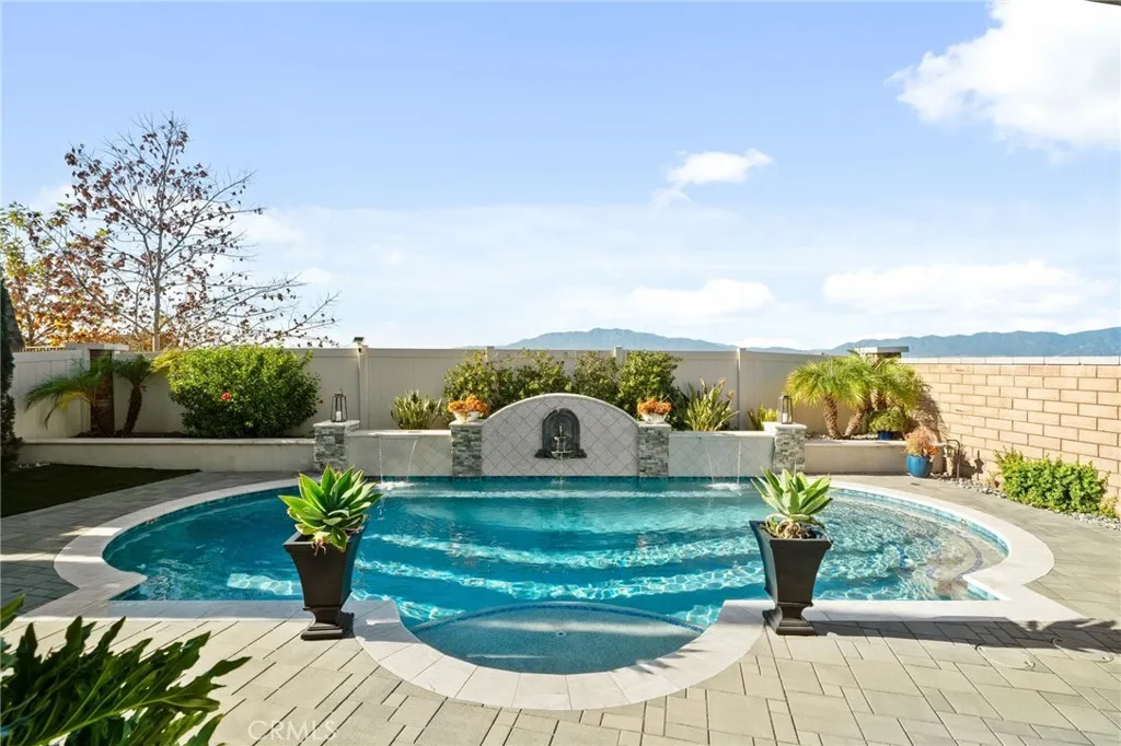 20346 Symphony, Riverside, California 92507 home-pic-35