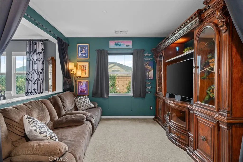 20346 Symphony, Riverside, California 92507 home-pic-17