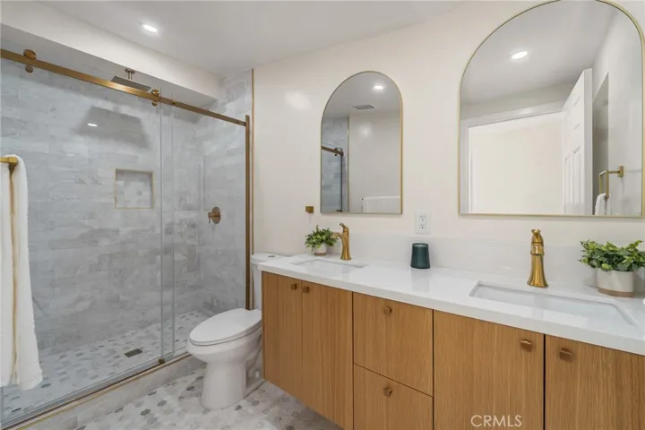 7272 W 90th Street, Los Angeles, California 90045