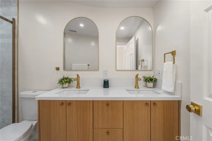 7272 W 90th Street, Los Angeles, California 90045