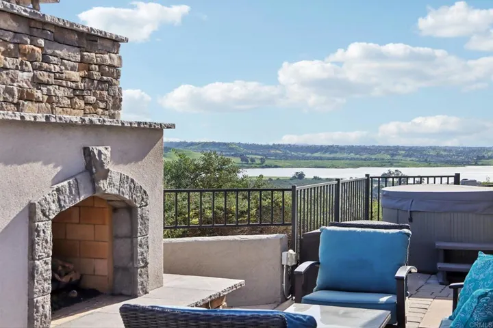 Outdoor Gas Fireplace with View