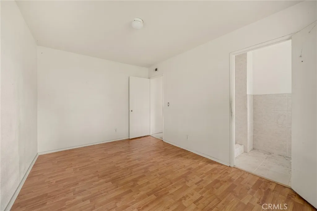 1326 S Marine, Santa Ana, California 92704 home-pic-16