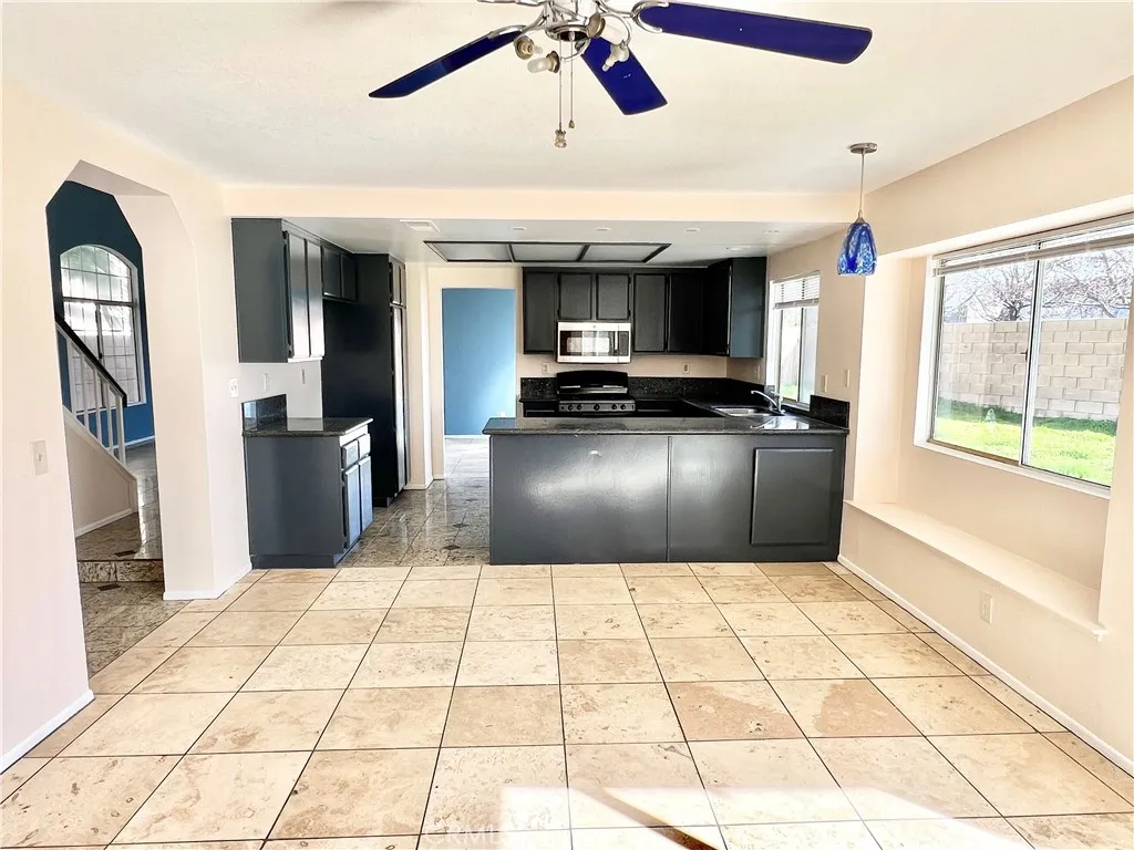 44420 Tarragon, Lancaster, California 93536 home-pic-30