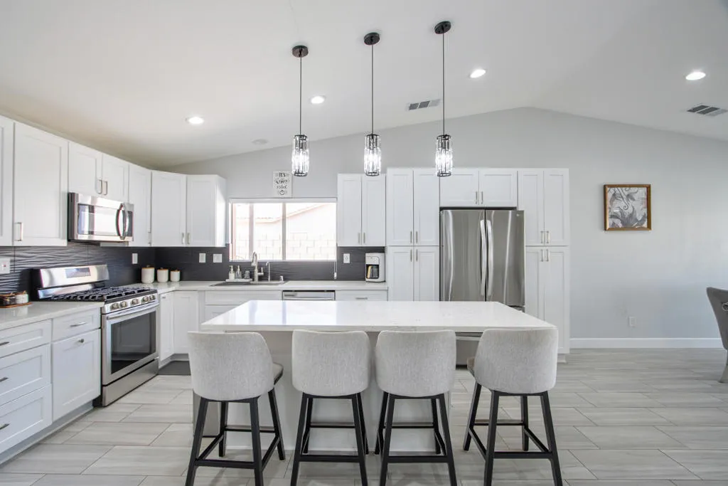 81358 Avenida Blanca, Indio, California 92201 home-pic-2