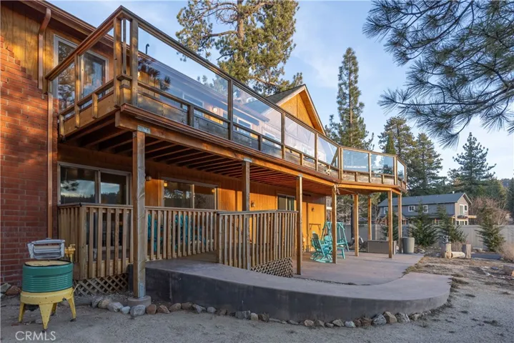 448 Edgemoor Road, Big Bear Lake, California 92315