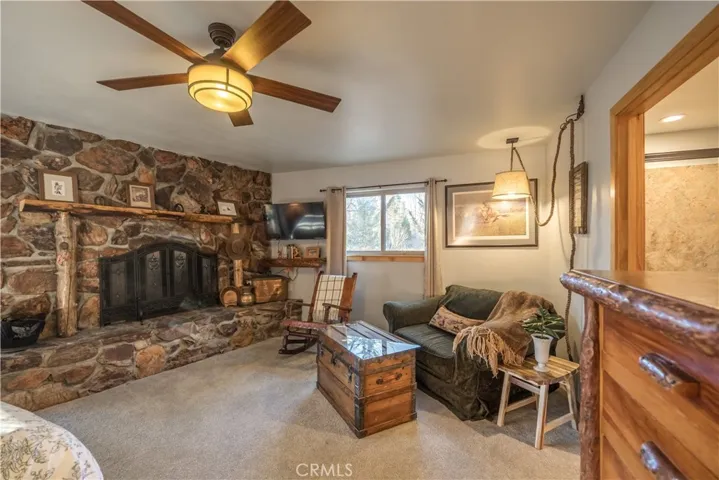 Bedroom suite