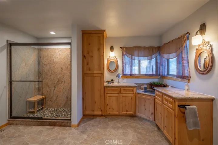 bathroom within bedroom suite