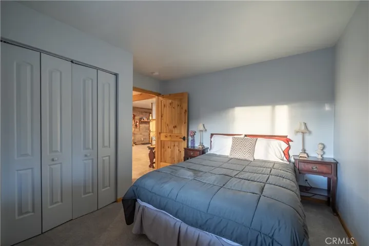 448 Edgemoor Road, Big Bear Lake, California 92315