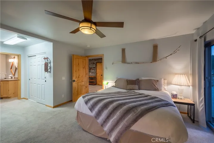 448 Edgemoor Road, Big Bear Lake, California 92315