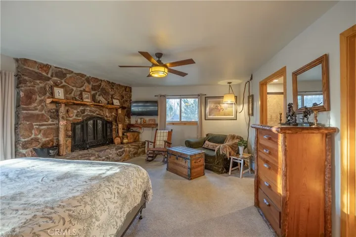 448 Edgemoor Road, Big Bear Lake, California 92315