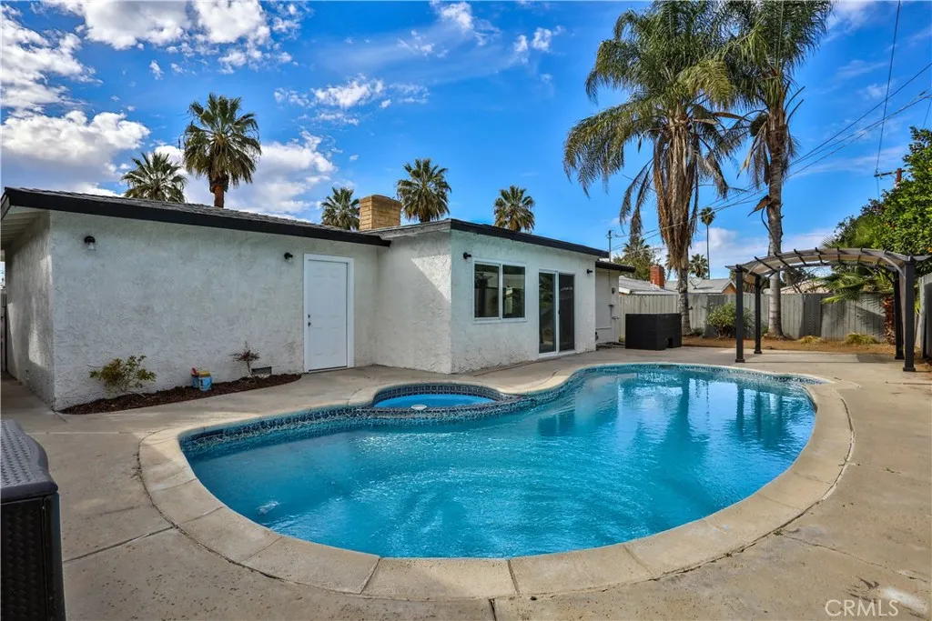 4035 Madrona, Riverside, California 92504 home-pic-10
