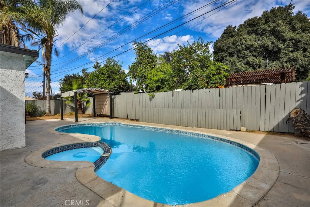 4035 Madrona, Riverside, California 92504 home-pic-11