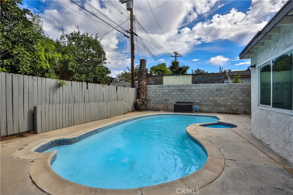 4035 Madrona, Riverside, California 92504 home-pic-12