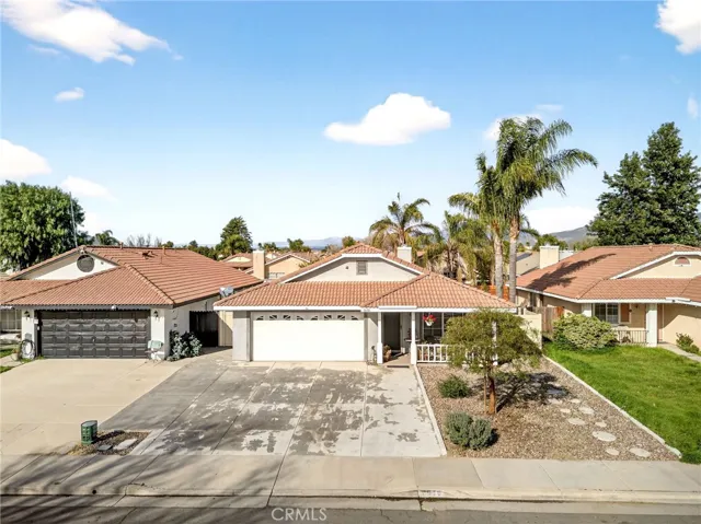 3688 Sydney, Hemet, California 92545
