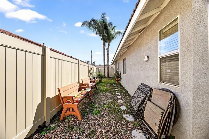 3688 Sydney, Hemet, California 92545