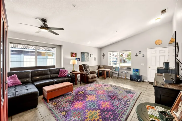 3688 Sydney, Hemet, California 92545