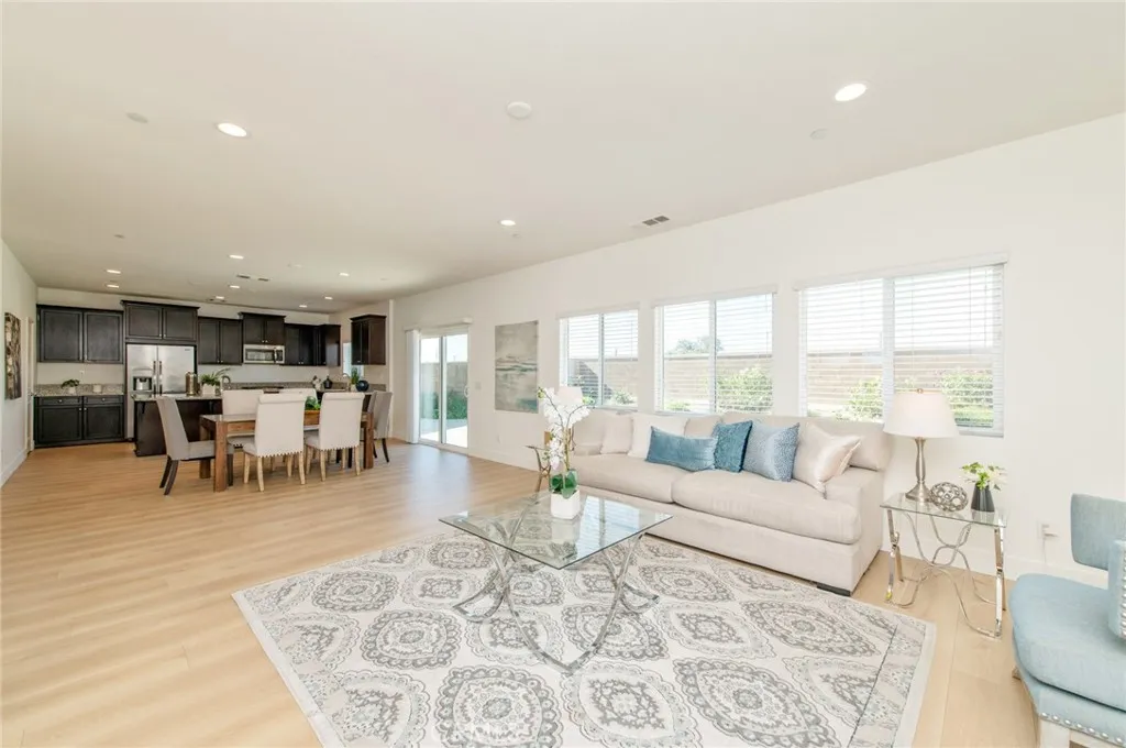 3198 S Newton, Ontario, California 91761 home-pic-11