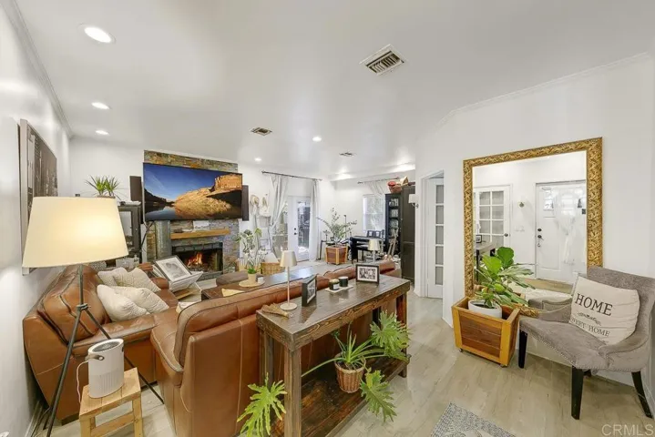 Main Residence Family Room with Flex Room