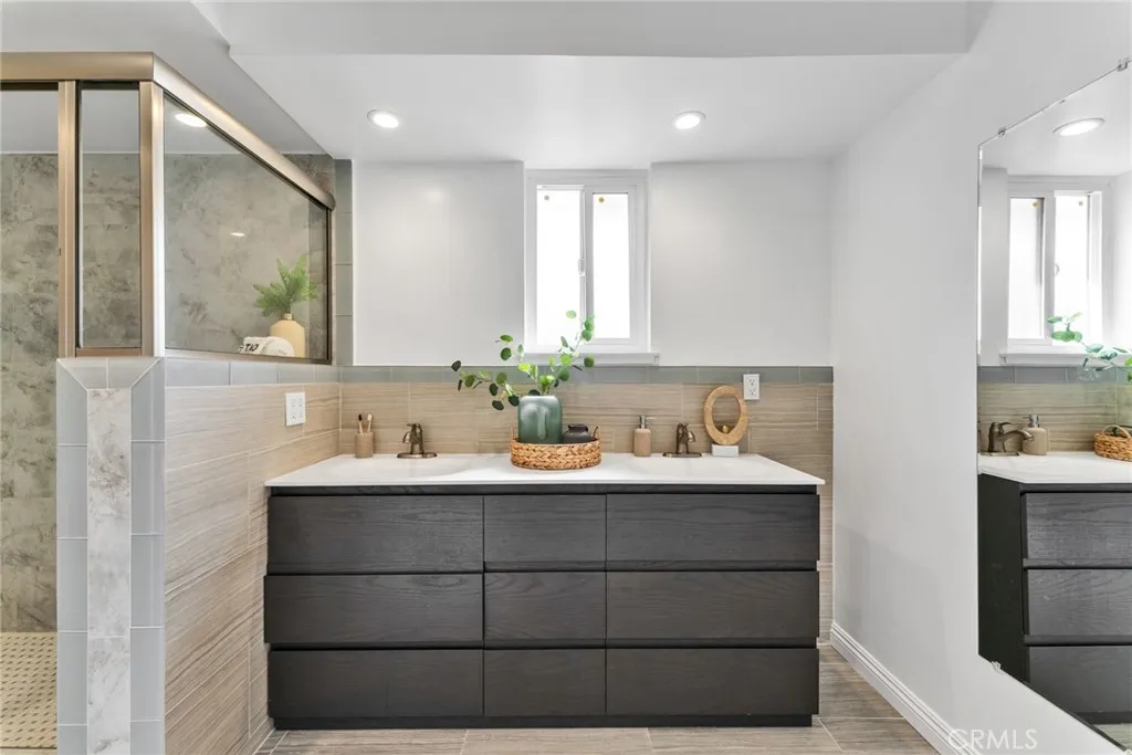 171 Avenida Santa Anita, La Habra, California 90631 home-pic-25