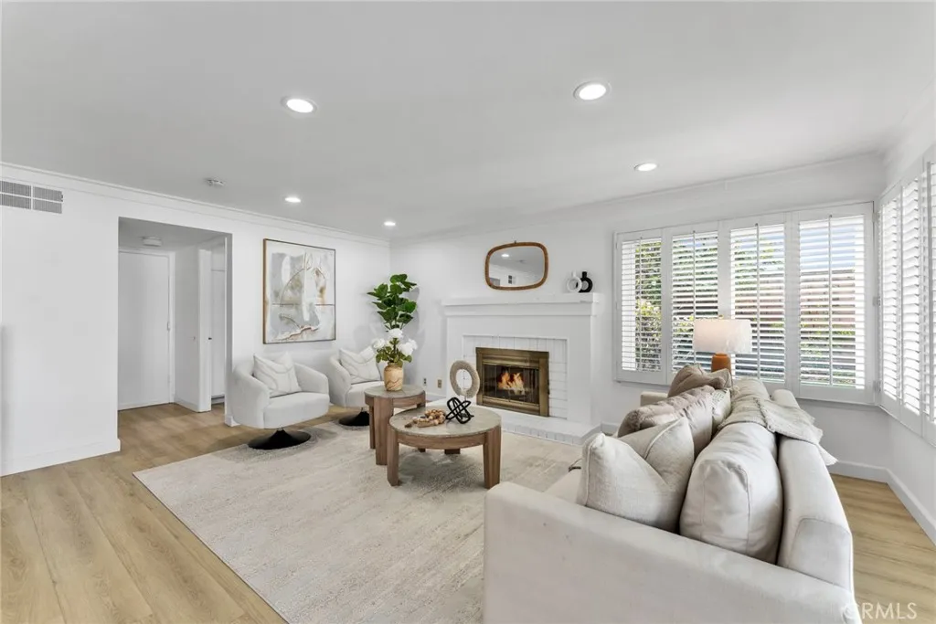 171 Avenida Santa Anita, La Habra, California 90631 home-pic-17