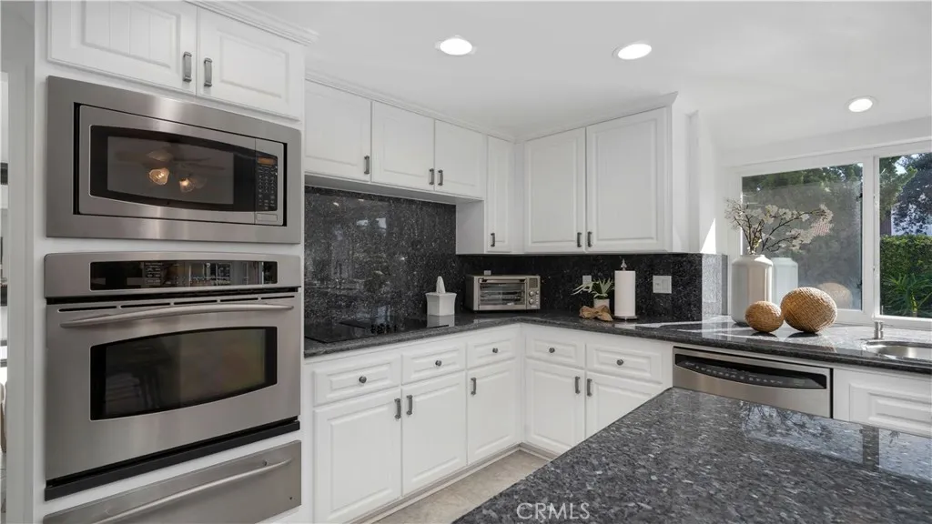 7 Nantucket, Irvine, California 92620 home-pic-16