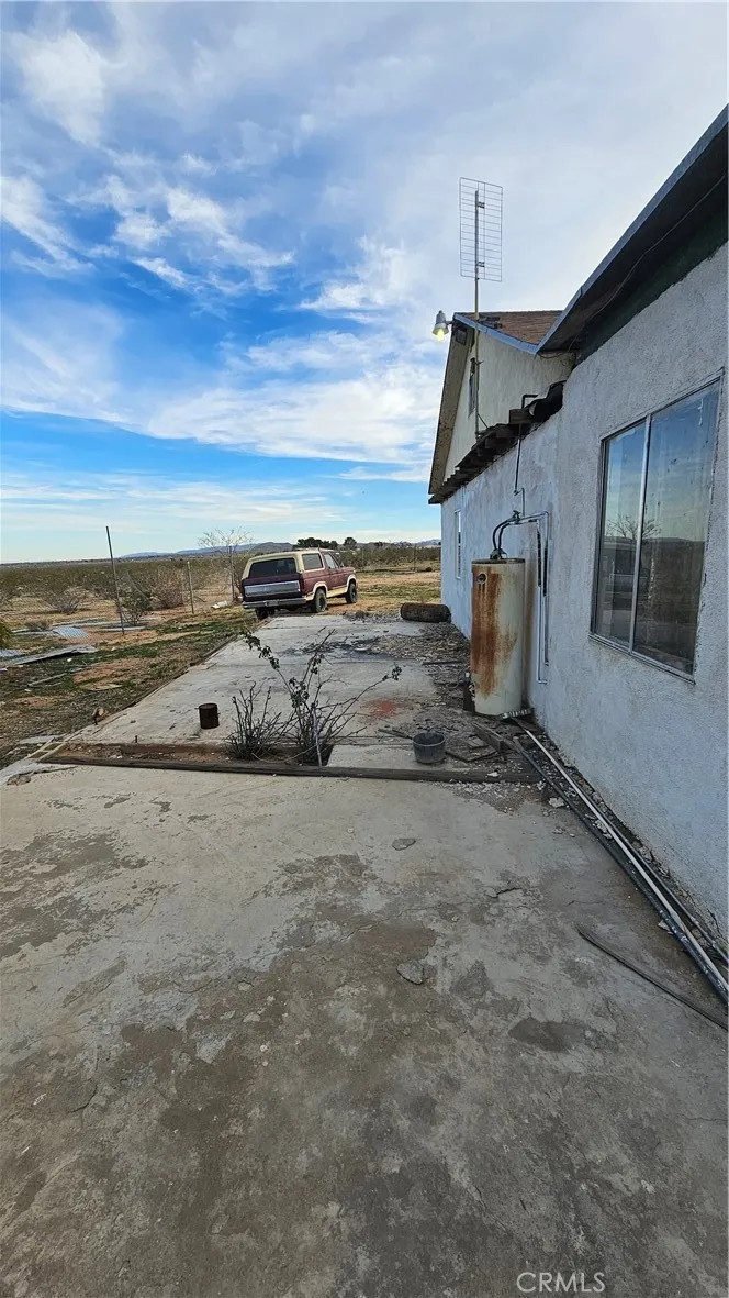 56727 Cone Boulevard, Landers, California 92285 home-pic-41