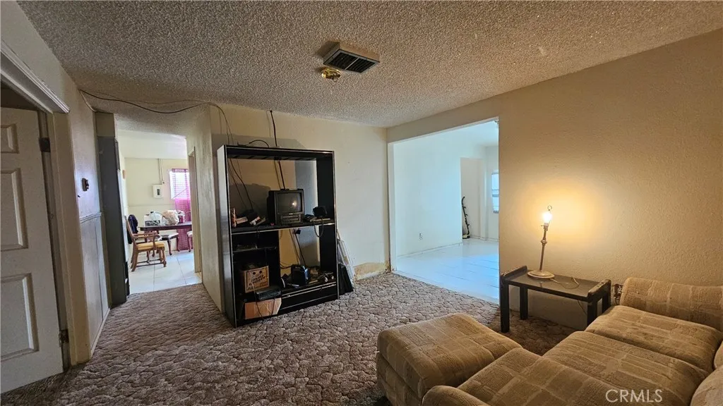 56727 Cone Boulevard, Landers, California 92285 home-pic-34