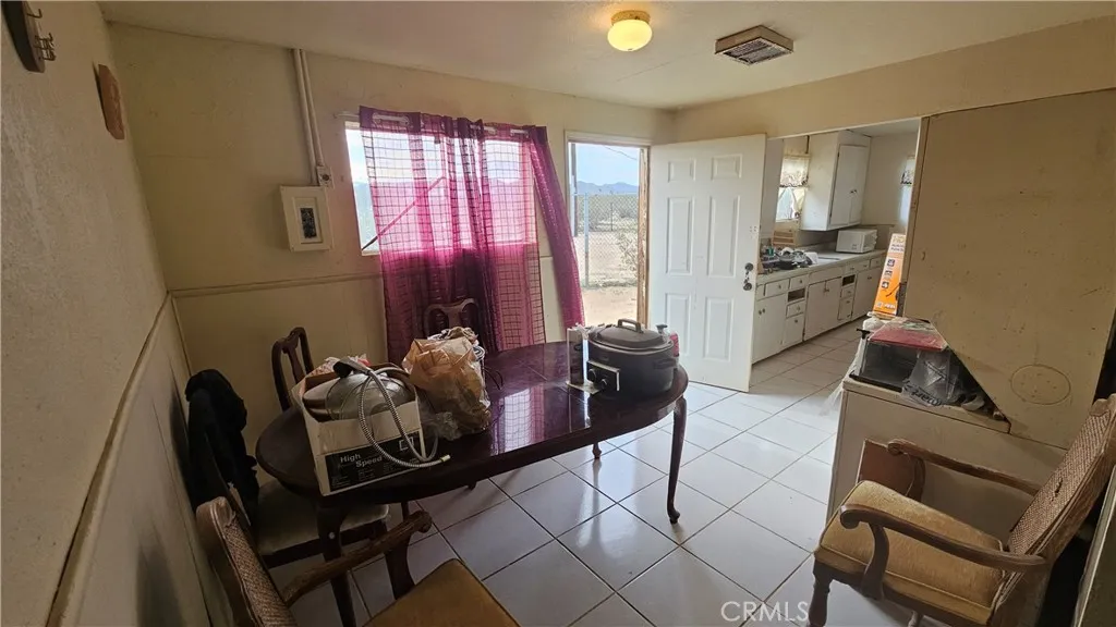 56727 Cone Boulevard, Landers, California 92285 home-pic-28