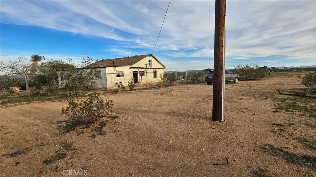 56727 Cone Boulevard, Landers, California 92285 home-pic-60