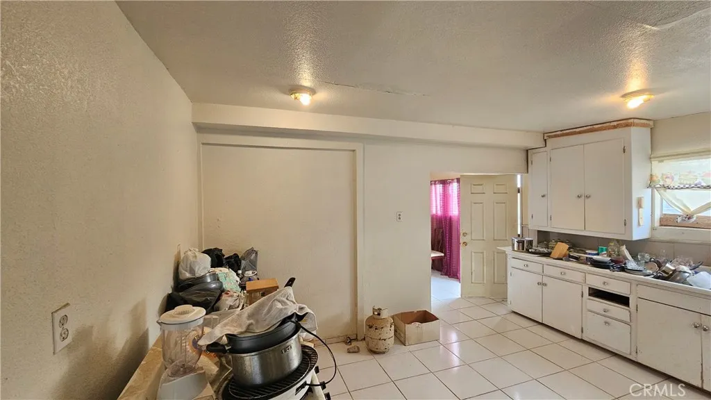 56727 Cone Boulevard, Landers, California 92285 home-pic-4