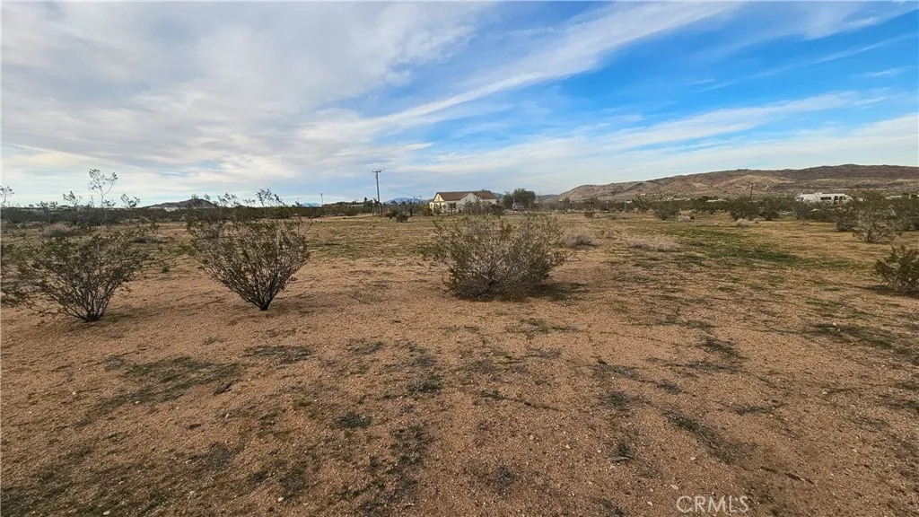 56727 Cone Boulevard, Landers, California 92285 home-pic-69